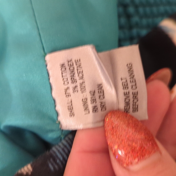 Stunning A-Line Strapless Size 10 Dress with Pockets and Removable Ribbon Belt - Picture 4 of 5